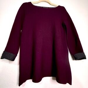 Nanette LePore Comfy Purple 100% x-fine merino wool Sweater w/Gray Cuffs. Sz S.
